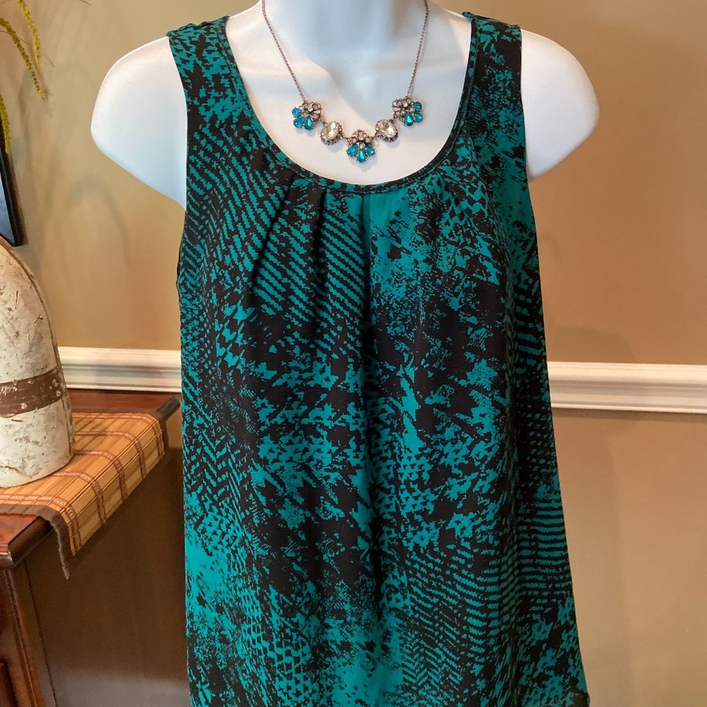 Teal & Black geometric Print Sleeveless Top by Apt 9 Small